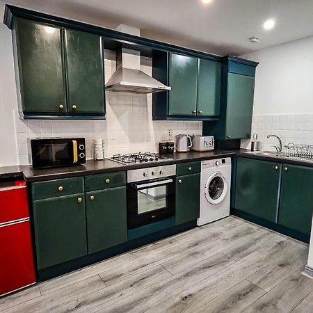 Modern City Centre Apartment Belfast Esterno foto